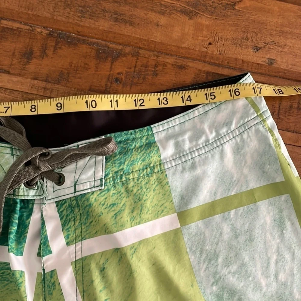 RIP Curl Board Shorts Size 34